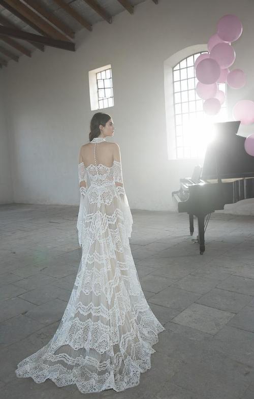 以色列美女时尚摄影大片，欧美超模演绎惊艳奢华婚纱礼服令人惊艳