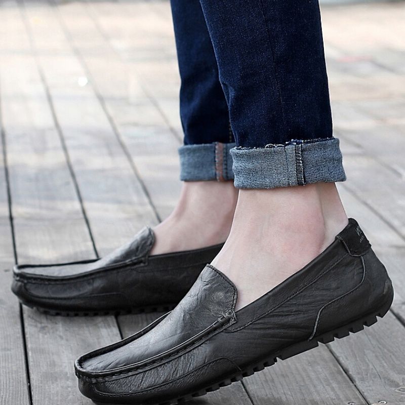 不捂不臭，回头率无敌，上演现实版“撕漫男”, 鞋却穿成船