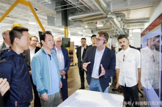 华为间谍案被索赔一个亿！央行叫停支付宝炒作“无现金”