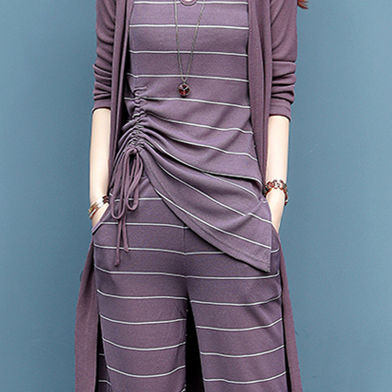 立秋了说冷就冷，聪明女人不买裙子，穿这秋季套装，洋气显嫩