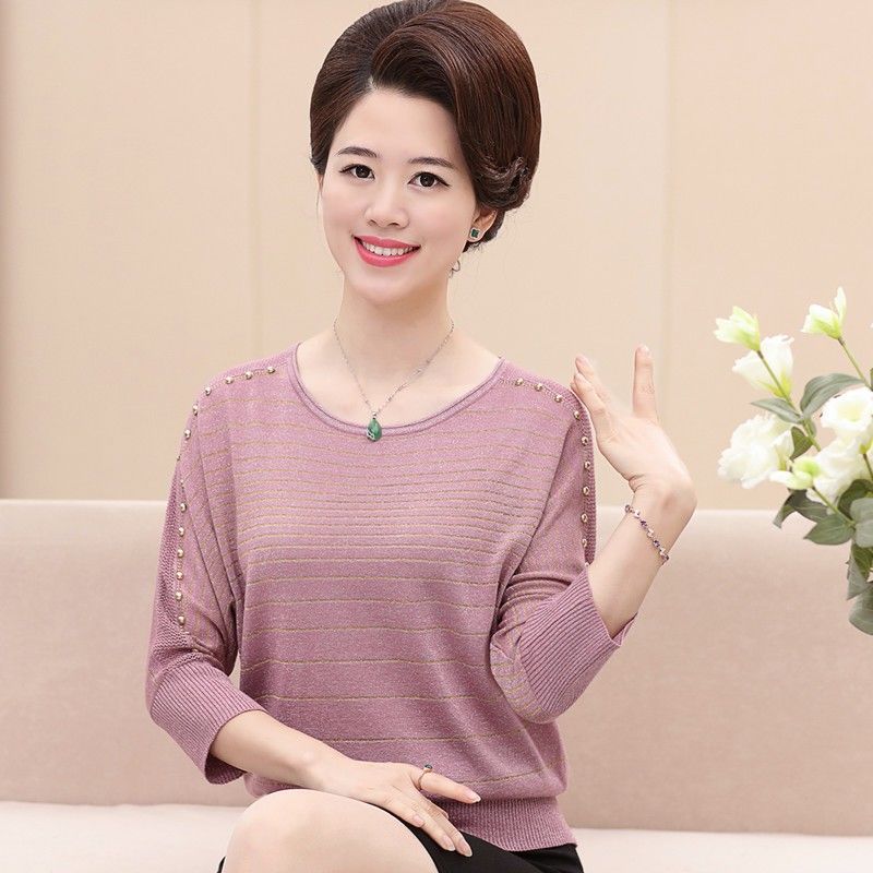 精致打底衫，非常的的优雅又显美，让人看起来美不胜收