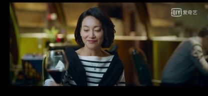  [勇敢]周迅“女儿”被当活靶子，弱者把孩子当拖累，强者因孩子更勇敢