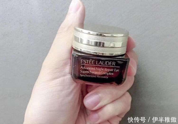  「修复」打算给媳妇买套护肤品，35岁，能推荐一下吗？