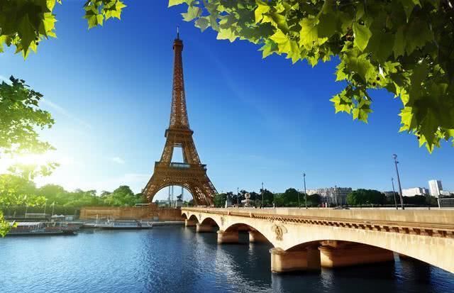 大量法国游客涌入中国专抢购一种东西，直呼：这东西真便宜好用