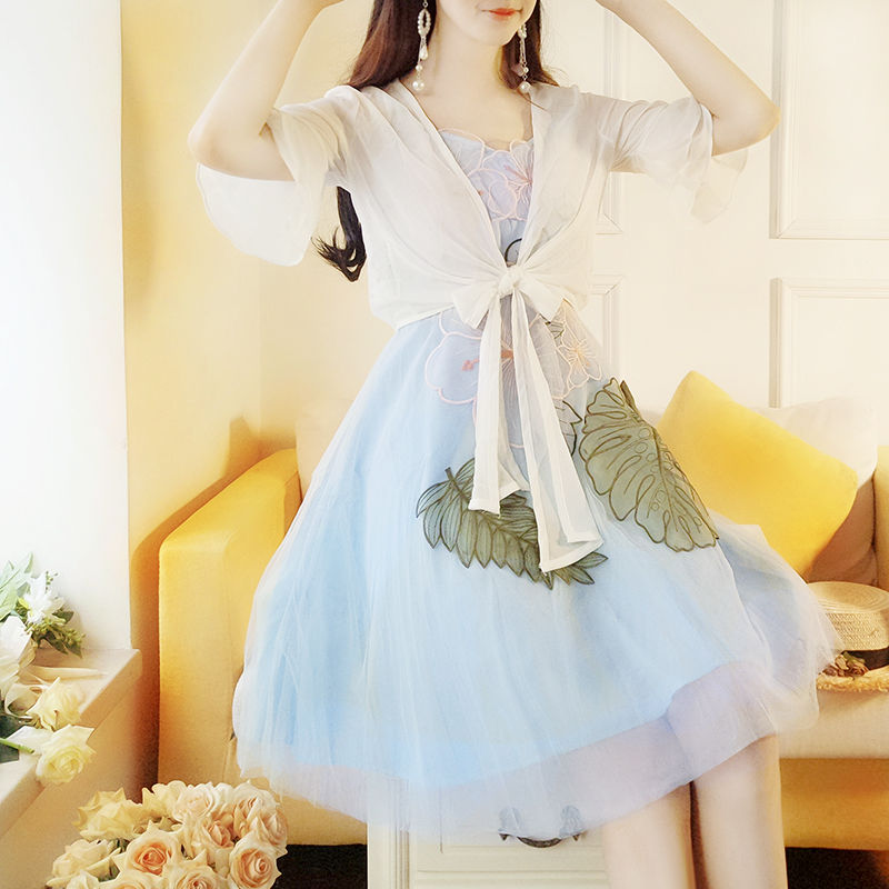 “汉服裙”火了，原来改良古装竟能这么美，特别显气质还巨吸晴