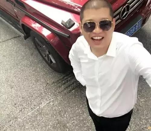 二驴承认买“协议粉”，给榜上“大哥”点的关注也是假的！