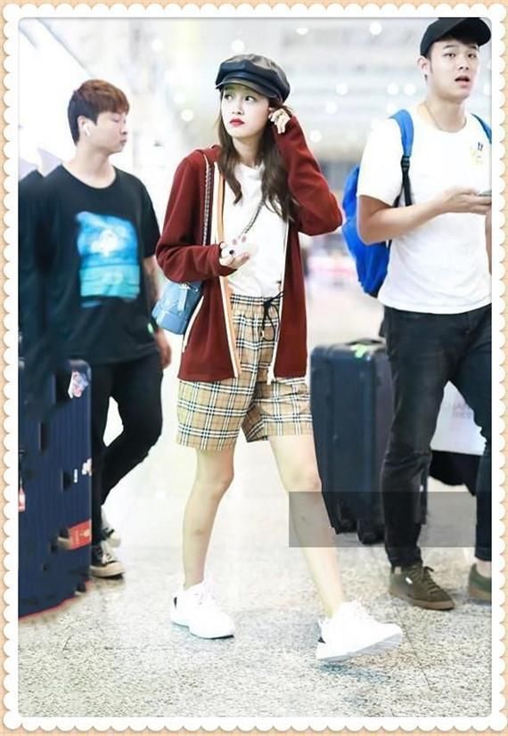 没有孙怡的气质真别穿格子短裤，像张碧晨这样穿成壮汉就尴尬了！