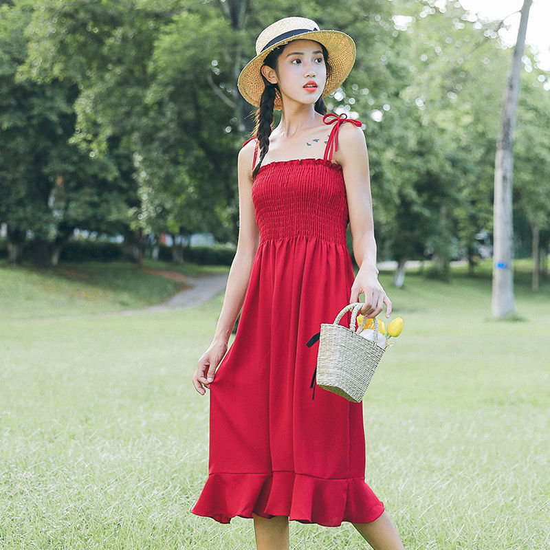 女人穿高跟鞋不穿丝袜更有气质，瞧瞧下图，真的魅力十足