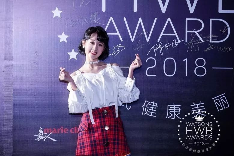 惊讶| 热Skr人的夏天，景甜居然用爽身粉当防晒?!