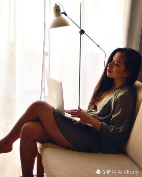 中国姑娘练出欧美范身材，坚持要找欧美男友！