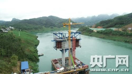 『产后』广西首座波形钢腹板连续刚构桥完成复工复产后的首个工程节点