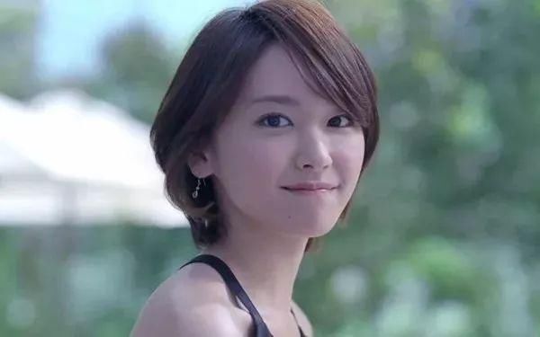 2018年流行的8款短发，看完忍不住想剪了!