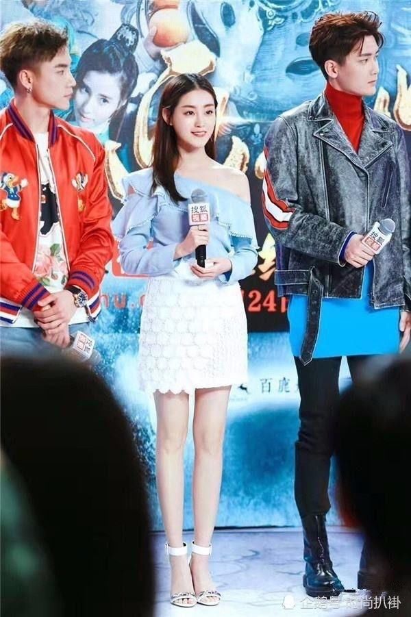 同是杨幂旗下艺人,热巴美上天,而她却总遭未P图残酷打脸!