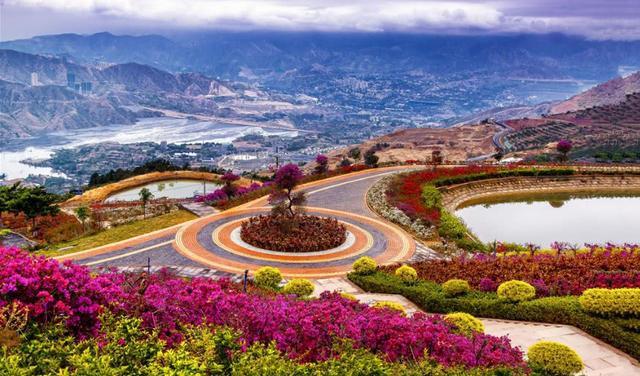 这里才是四川最舒适的地方,还是全省最有钱的4线城市,不是成都