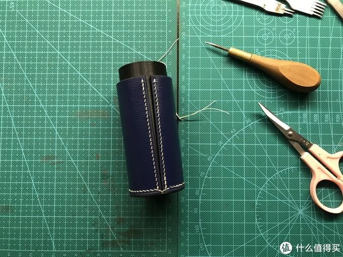 模具:怪蜀黍教你做包包 篇七:天气多变,给口红穿件外套吧