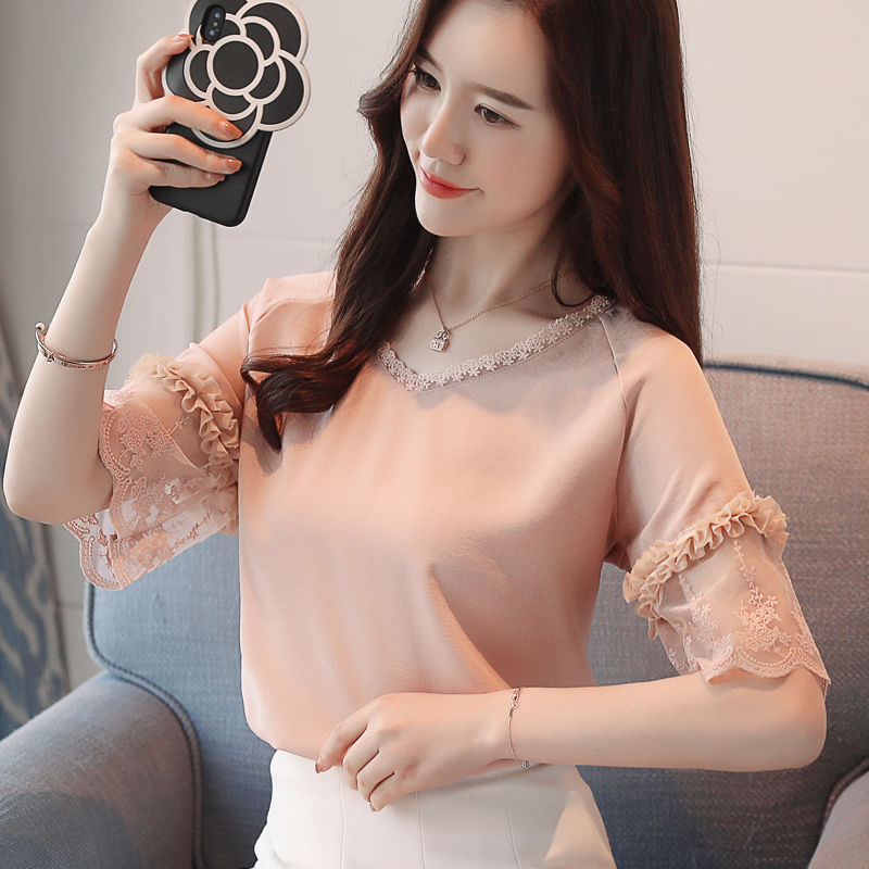 姑娘!别穿烂大街的短袖!今年新款“小衫”火到离谱，美到骨子里