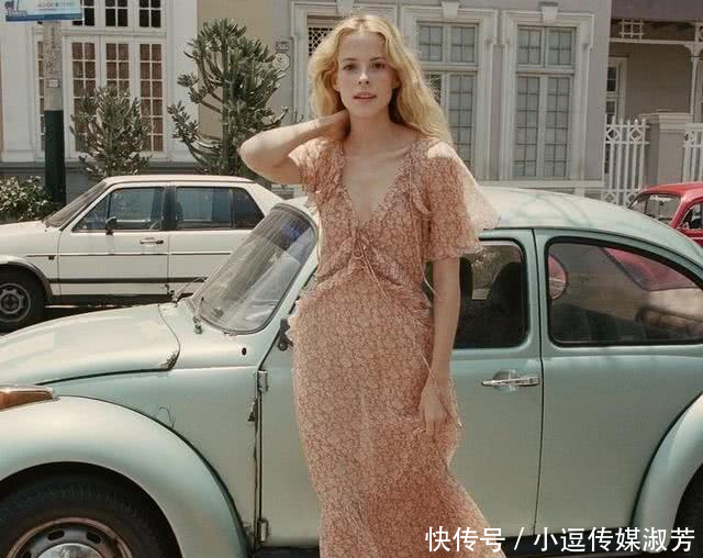  『春夏』连衣裙怎么选？这4套连衣裙有不同的风格，超适合春夏穿又美又飒
