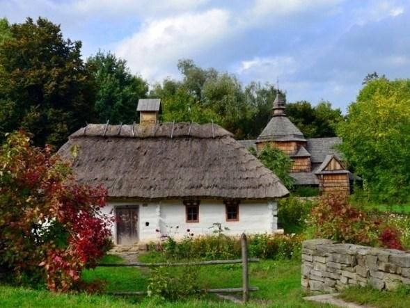 来美女遍地的乌克兰旅游，1000元人民币能玩多久?看了“心动”!