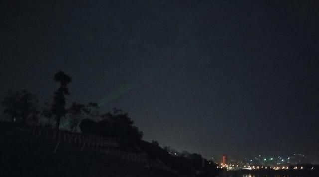 【时间】话说这个季节钓鲤鱼也要逗钓吗？钓友怎么看