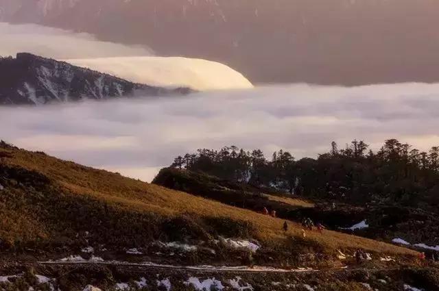 川西又一个摄影圣地，不同景色流转四季，美得不要太过分