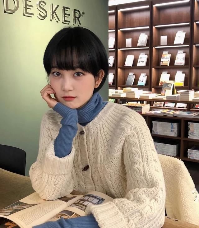  『凹陷的太阳穴』普通女生如何显高级？“有钱发型”一定要试试