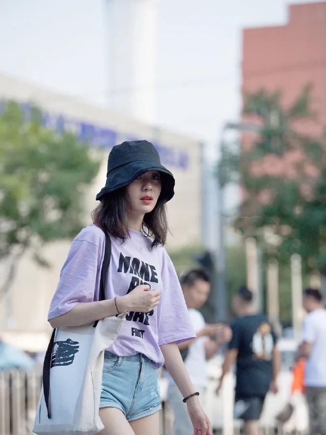  #女生#纯色衬衫怎么搭配显气质 优雅女生衬衫搭配示范