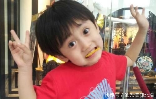 「多网友都表示」别再说千玺弟弟长得好看了，求你看看焉栩嘉弟弟的照片，才知啥是神颜