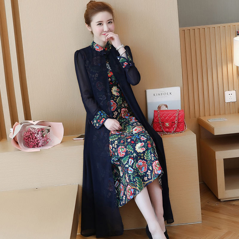 假如你在35-60岁间,别乱穿!试试火爆的连衣裙,显瘦又洋气