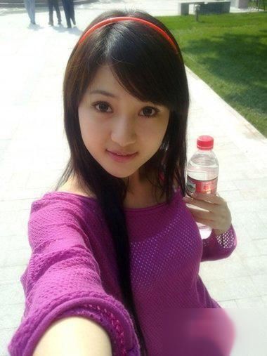 9款超甜的圆脸少女直发发型！