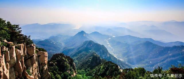 沂蒙山这座桥是世界第一人行悬索桥,乾隆皇帝题写东蒙圣境