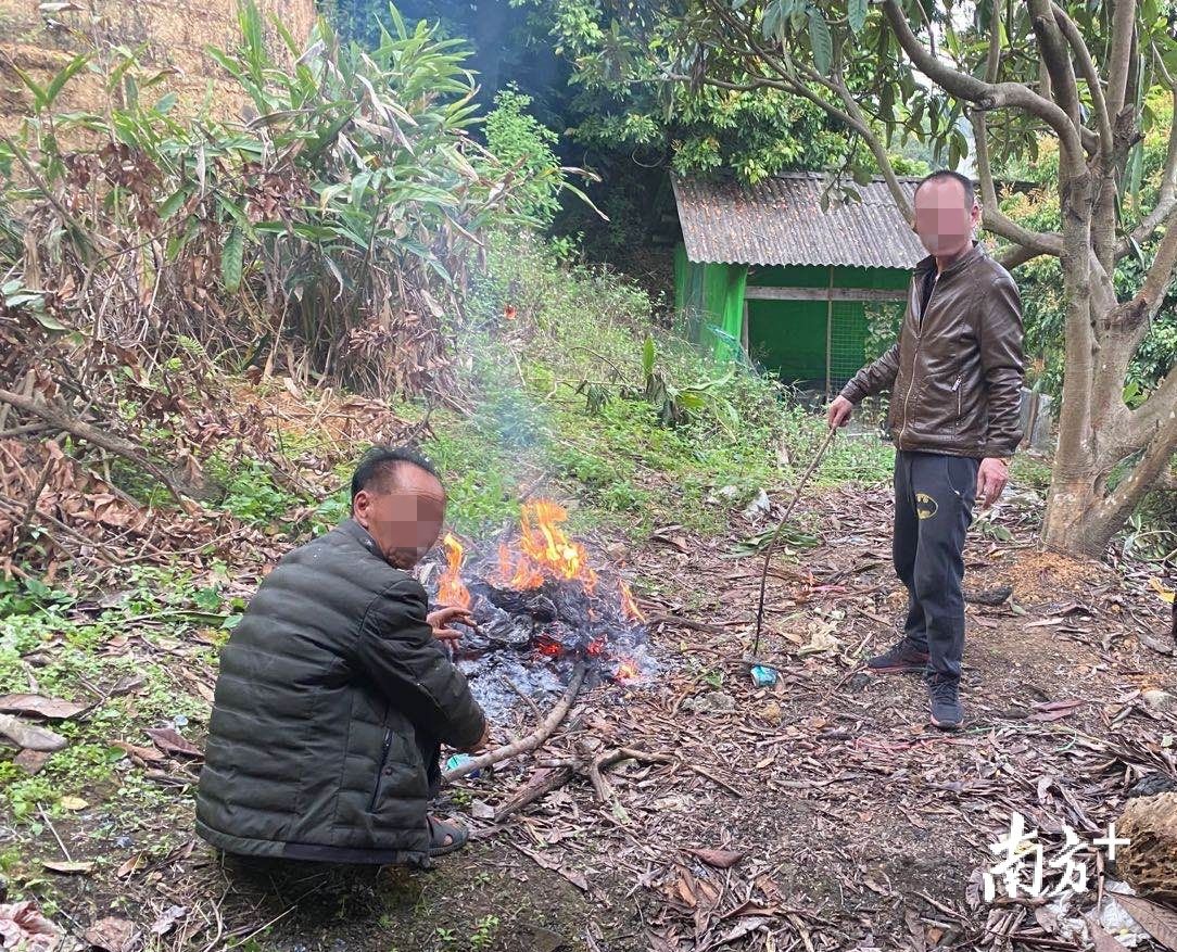  『查处』普宁大南山街道有人野外用火！果断查处！