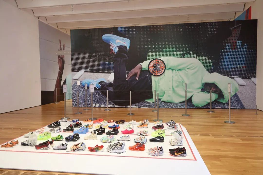 Nike:晒鞋“新套路”?OW x Nike大军即将来袭,鞋迷锁定今夏7、8月!