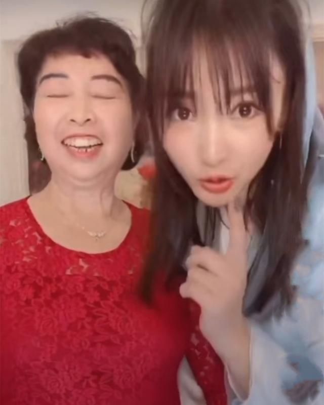  『柳岩』柳岩妈妈曝选女婿条件遭女儿吐槽要求太多，柳岩称沟通的好就行