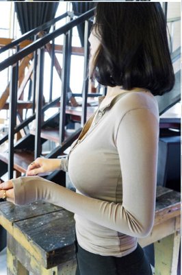 身材丰满女人，就要穿紧身点，前凸后翘超吸睛，销魂女人味挡不住