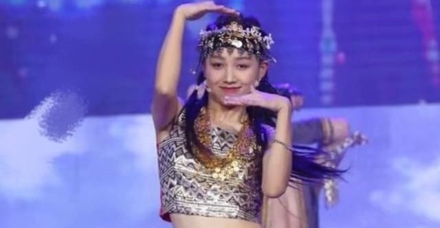  「太酷」刘雨昕太酷不适合初C位？当见到她的长发模样后，这下彻底服气了