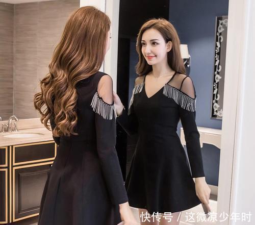  [减龄]今年春节流行的郝本风小黑裙太美了，70后女人穿尤其减龄！
