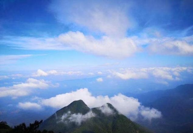 与中国五大名山相比,江西这座山一点也不逊色,却低调得令人心疼