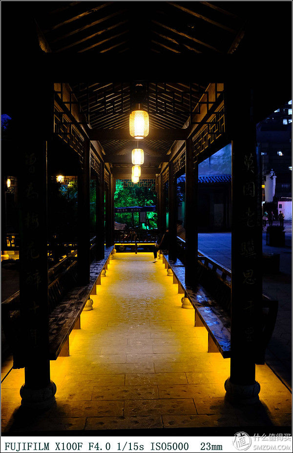 富士X100F的图文 篇二:X100F与D7200的夜景日常
