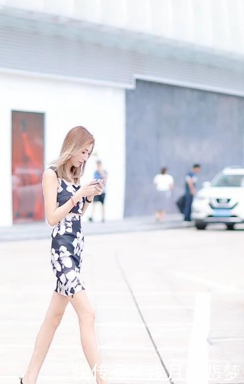  #坐下#美女你坐下之后是想到什么事了吗