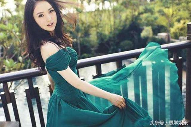 女方继赌场事件后甜笑，高云翔无罪不远？网友：狗被狗咬了