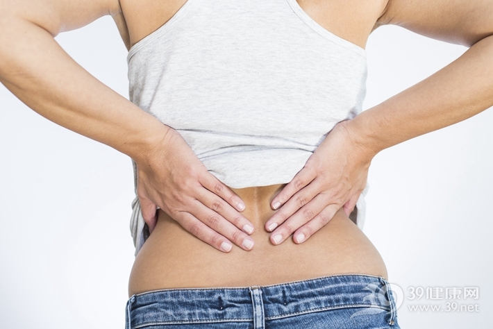 经常穿高跟鞋有什么危害？整个下身都受累