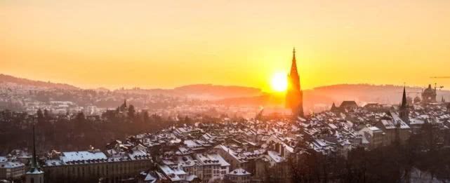 因为太美禁止拍照的国家，7块钱买湖景房，一生一定要去一次