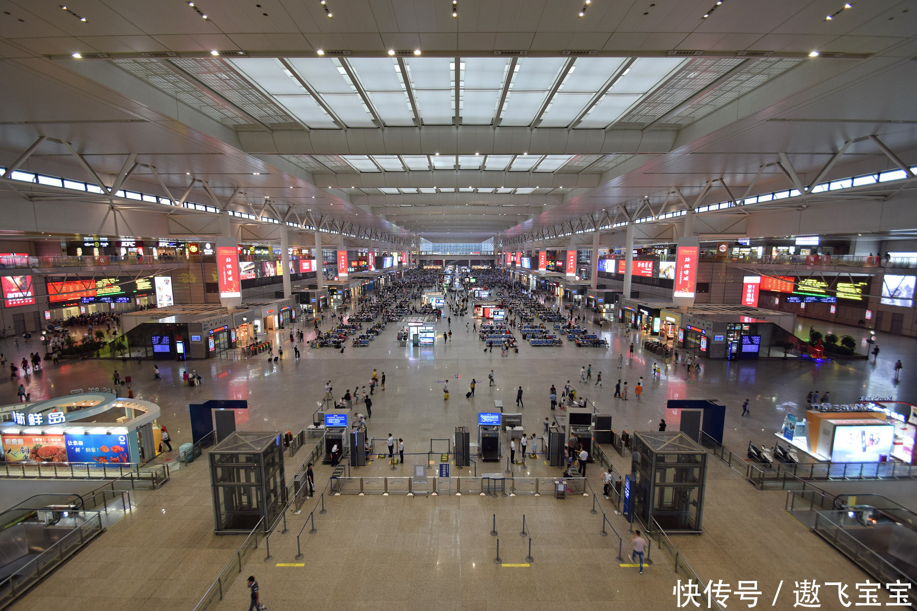  【外媒】直击：中国十大著名火车站，有一个外媒评选为世界第一