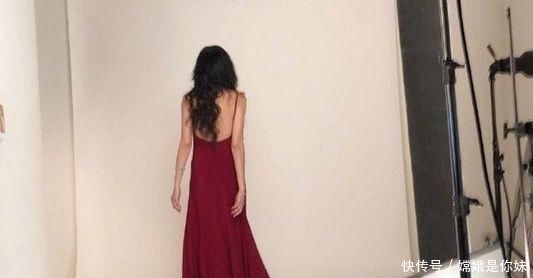 「漂亮」吴绮莉复出开工照惊艳众人 45岁亚姐美貌依旧 坦言女人要活得漂亮