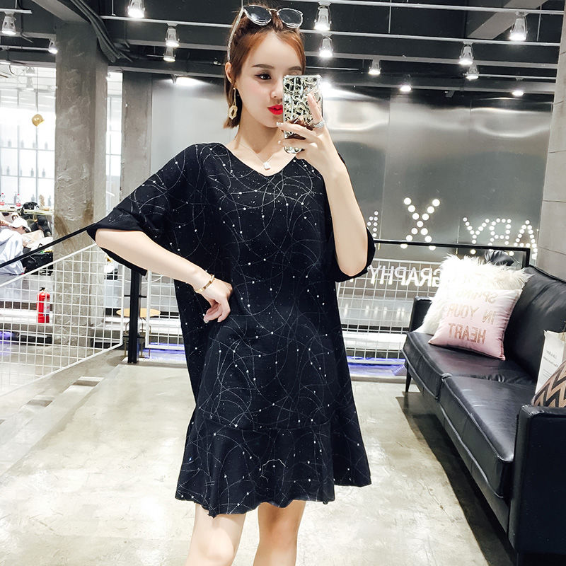 名媛裙暴击时尚，清爽携手高街风尚，轻轻松松吸睛街头