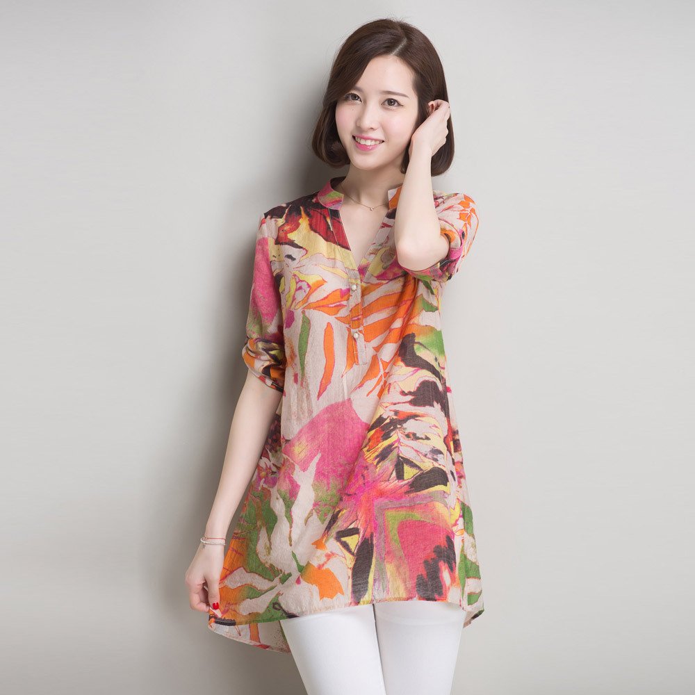 难怪妈妈把黑裤子扔了，穿这艳阳衫，搭高跟鞋，美的没人信她45岁