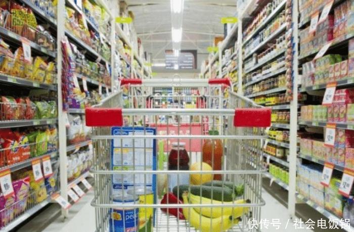 为何说“香港生活”比大陆苦了解一下他们的菜市场，就能知道