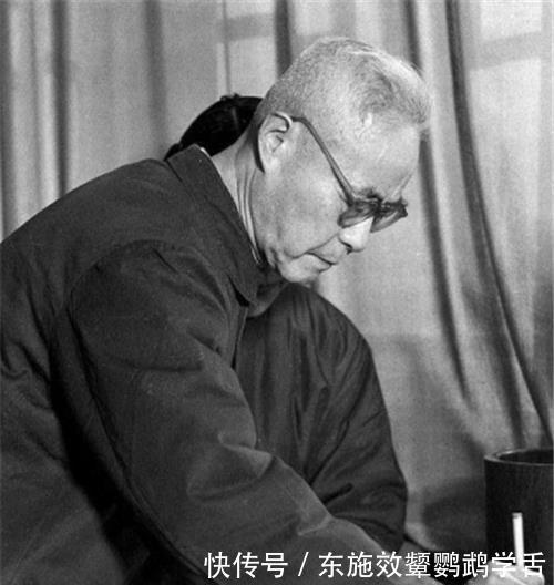  「永不相见」她和恩师精神恋爱20年，师母郁郁而终，她却转身离去选择永不相见！