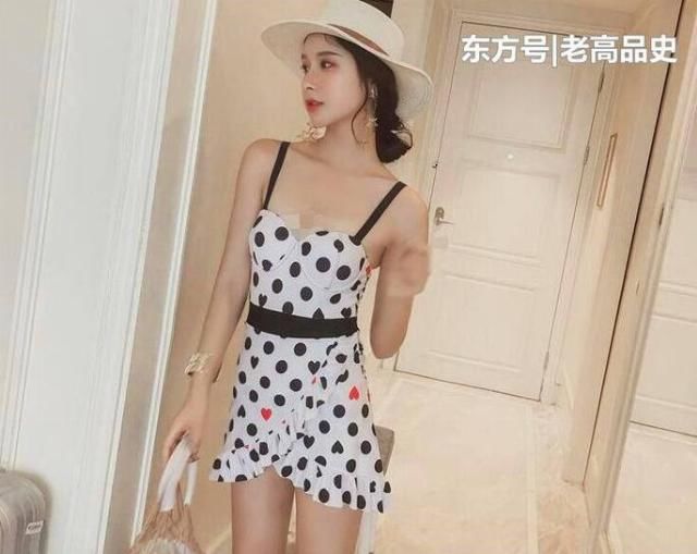  「美女」漂亮的泳衣美女，身材曼妙，散发出时尚风情！