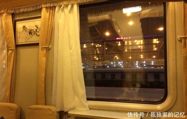 【全车】国内最特殊的火车之一，不仅全车都是卧铺，而且中途不